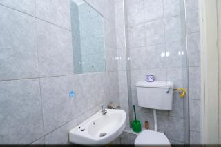 Blissful Studio Apartment - 8