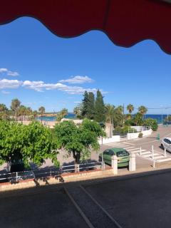 Apartment in front of Arrabassada Beach - 4