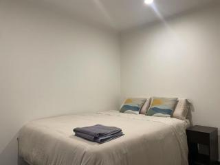 Aura C203 two bedrooms apartment balcony good view wi-fi parking - Auckland - 4