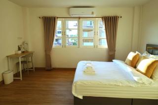 The 5ive Homestay - 8