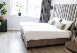 En Suite Bathroom, Fast Wifi, Kitchen Access - Raamsdonksveer - 8