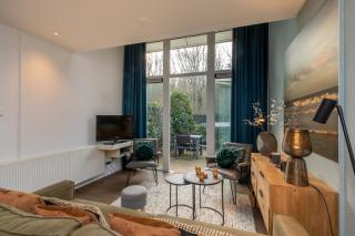 Valkenisseweg 88 “WoesteHoeve” Sfeervol Vakantiehuisje in Zeeland aan Zee | Dicht bij Strand & Natuur - 0