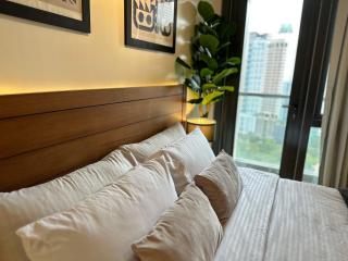 Greenbelt with Wifi, Pool and Gym - Manila - 2