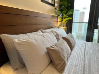 Greenbelt with Wifi, Pool and Gym - Manila - 9