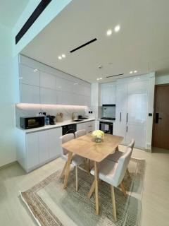 Spacious 1br Jvc Balcony & Parking Included - 2