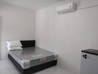 room 6 still available for MotoGP - Buriram - 0