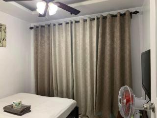 Birch Tower a4 front of Robinson Mla FREEpool - Manila - 3