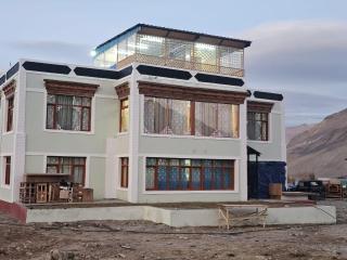 Padum Eco Residence - 9