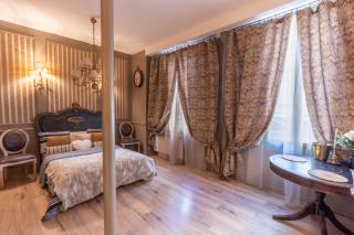 Eiffel Tower area - Paris - 5