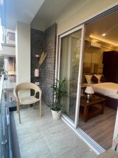 The Crystal Hotel New Town Kolkata - 8