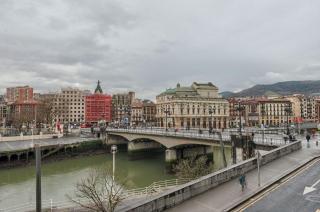Piso Señorial con vistas a la ria - Bilbau - 0