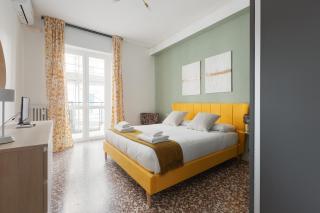 San Siro Modern Apartment with Balcony - Milan - 2