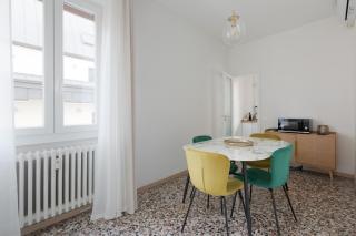 San Siro Modern Apartment with Balcony - Milan - 4
