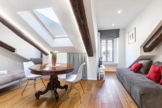 Hostdomus - G10 Suite - Torino - 0
