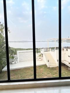 Lago Vista - Blanca - Hyderabad - 1
