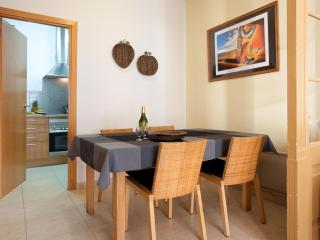 Gothic Quarter, beautiful views of the Roman wall! - 3