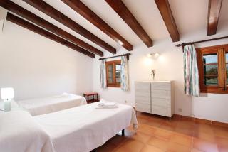 Charming villa with a fabulous garden in Pollensa by Renthousing - 1