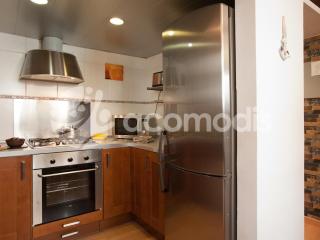 Authentic duplex apartment just 15 minutes from Las Ramblas - 2