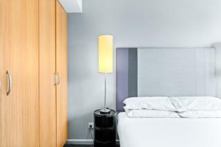 Sleek 1-Bed by Jubilee Park with Pool DUPLICATE - Sídney - 3