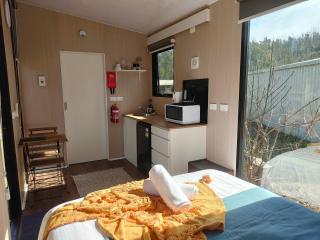Tiny Retreat by the River by Tiny Away - Buchan - 1