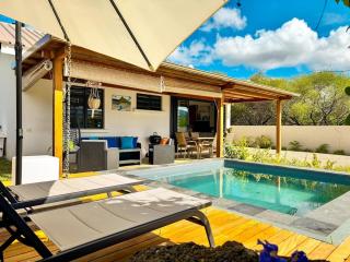 Cottage for Couples with Pool, BBQ and views - Tamarin - 6