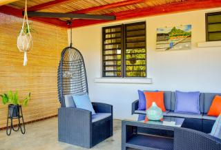 Cottage for Couples with Pool, BBQ and views - Tamarin - 2