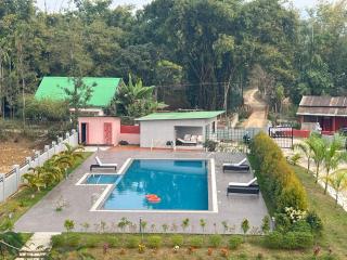 Finn's Weaver Resort, Kaziranga - Kāziranga - 5