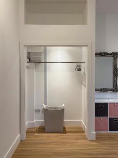 Bespoke 1 Bedroom Barn by Stansted Airport & Holiday Parking - 4