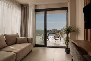 Anore Luxury Suites - Nikiti - 1