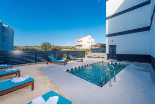 Villa Isola penthouse ap with a pool for 6 - Novalja - 2