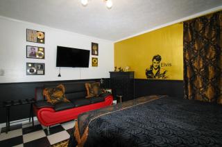Rock N Roll, Mins to CP & SF, King, Pet OK - Sandusky - 8