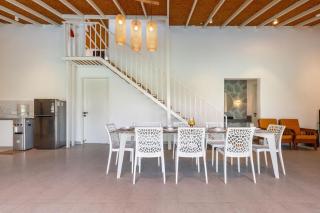 The Crystal Haven by StayJadePool4BHK - - 5