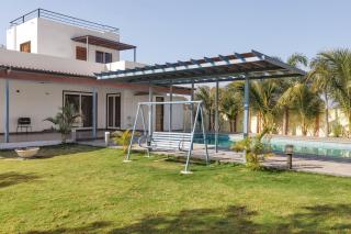 Villa Royale by StayJadePool3BHKKids Garden - Venkatāpur - 9