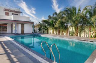 Villa Royale by StayJadePool3BHKKids Garden - Venkatāpur - 8
