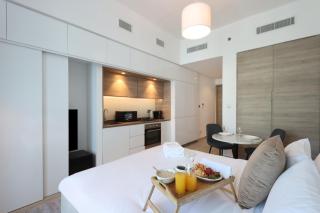 Livbnb-Modern Studio with Amazing Marina Views - 8