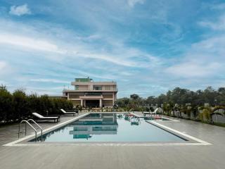 Finn's Weaver Resort, Kaziranga - Kāziranga - 0
