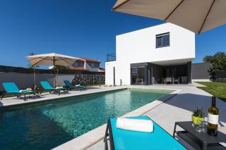 Villa Moderna near Pula for 8 people with 32 m2 private pool - 2