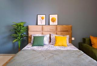 Modern Big Studio with River view, M2 Saburtalo - Tbilisi - 9