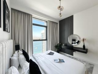 Trophy - Majestic Mingle Marina Suites - Dubai - 9