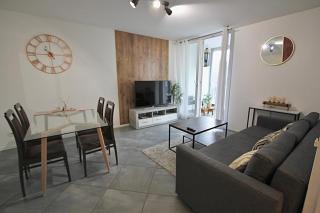 Pied-à-terre - Apartment 75m2 - free parking - Oullins - 0