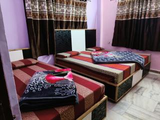 Hotel Hari Ganga - Harkipauri Road - 2