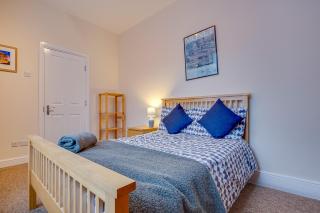 * Spacious 5BR Collegiate Crescent * Group Stay * - Sheffield - 9