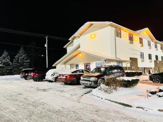 Super Inn by OYO Lansing MI - Lansing - 3