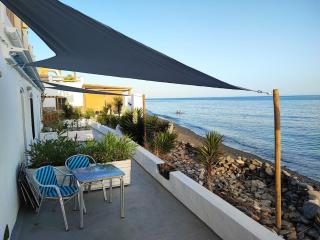 Beachfront studio with terrace - Lagos - 0