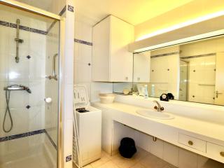 Annecy centre - F2 spacieux avec balcon, parking privé, à 50m du lac - 2/3 pers - FR-1-432-23 - Annecy - 2