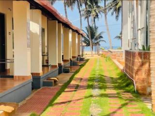 Aatithyam beach front resort Gokarna - Gokarn - 1