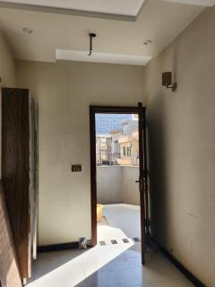 Private Room with shared kitchen for Women only - 6