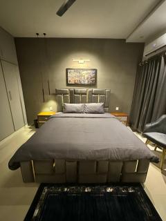 Freddy's Executive Family Apartments - Islamabad - 9