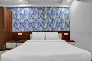 Collection O Jineshwari Hotel - Indore - 7