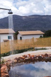 Pousada Independente com Lago Natural Privativo - Chalé Jade - 2